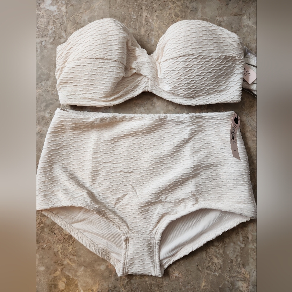 34DD/M Victoria's Secret Swim Twist Bandeau PushUp BikiniTop Boyshort Bikini Set